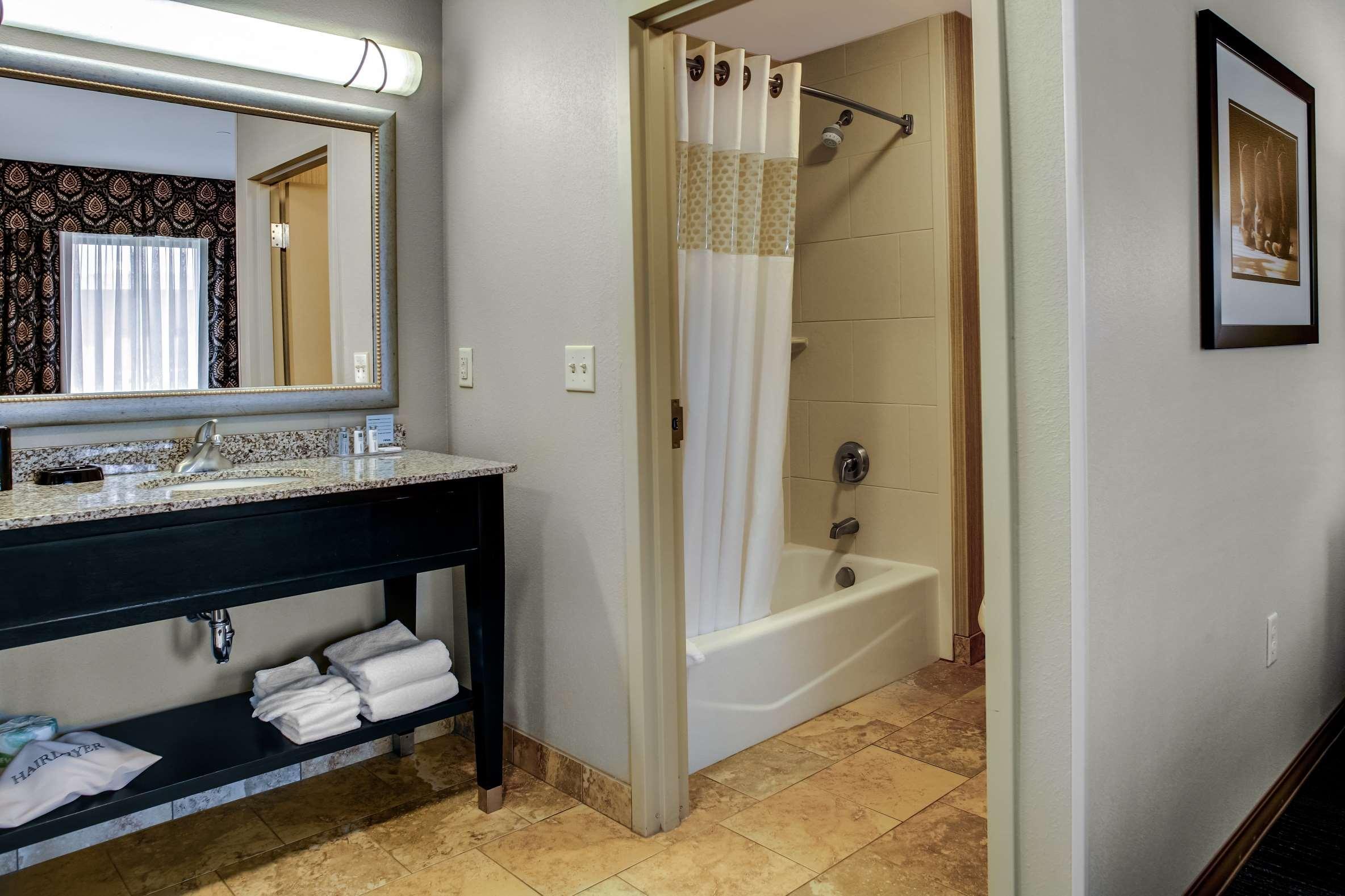 Hampton Inn & Suites Dodge City Boot Hill Casino Extérieur photo