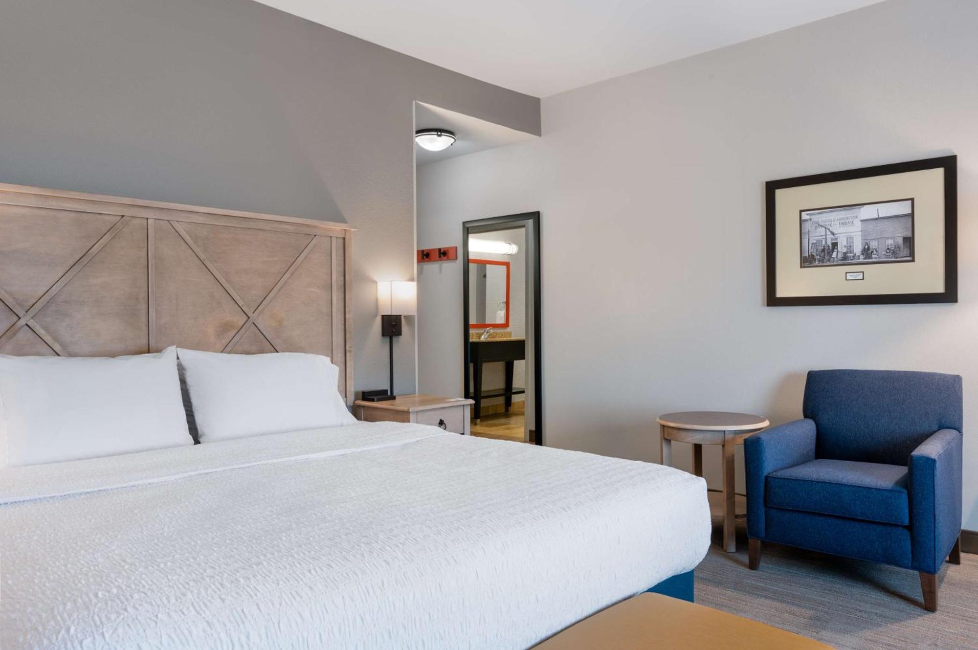 Hampton Inn & Suites Dodge City Boot Hill Casino Extérieur photo