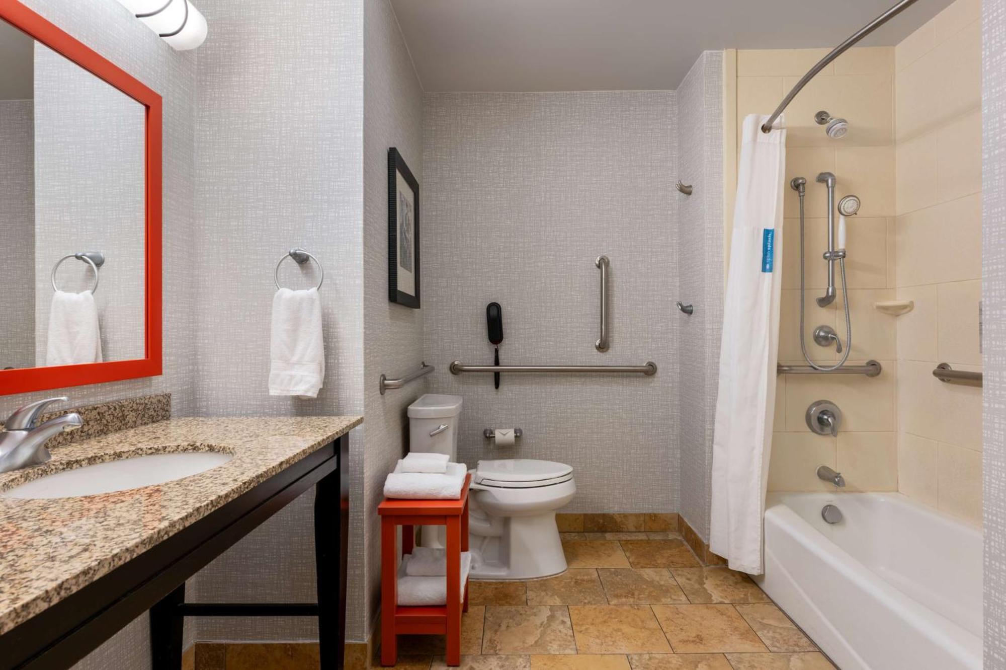 Hampton Inn & Suites Dodge City Boot Hill Casino Extérieur photo