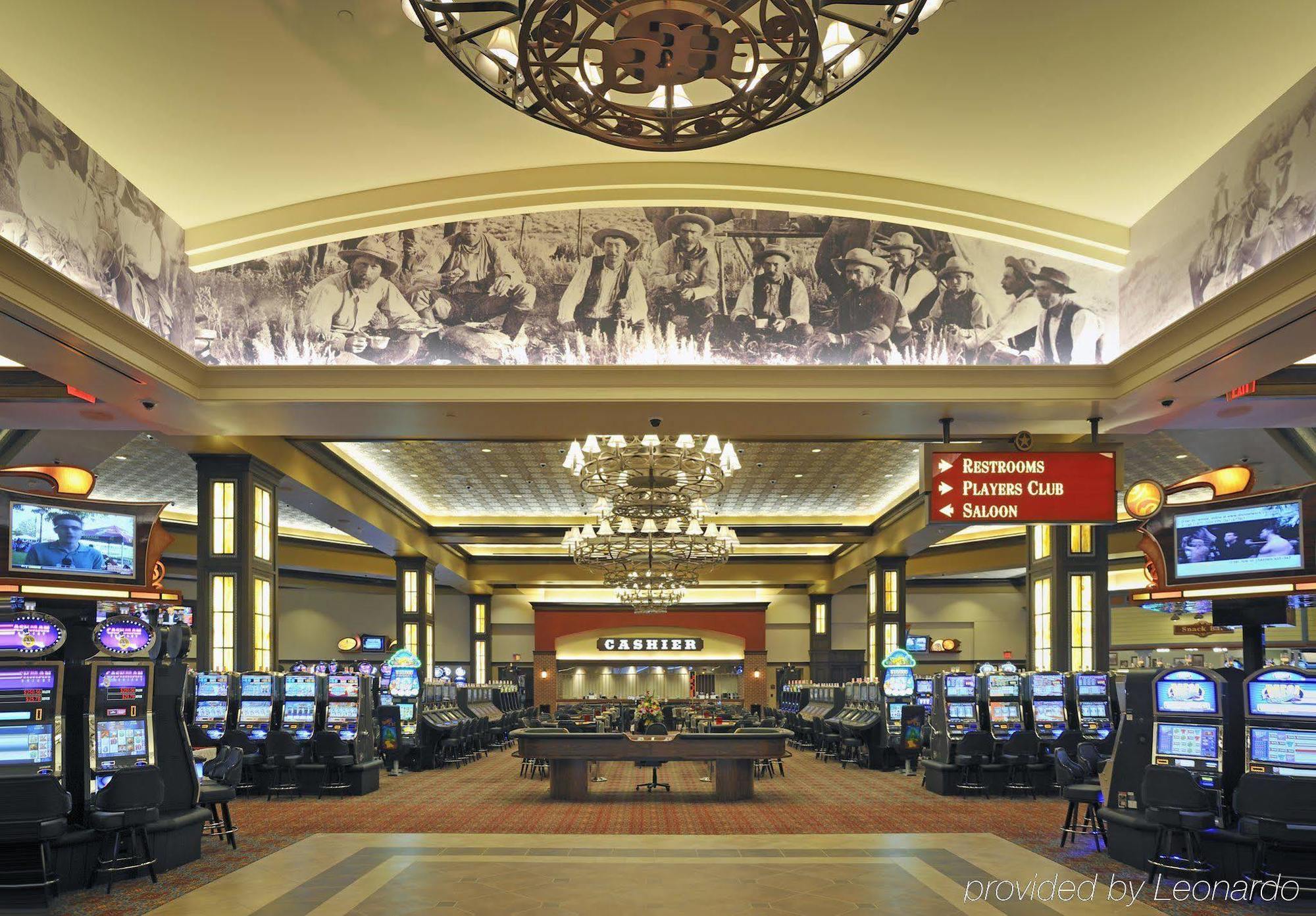 Hampton Inn & Suites Dodge City Boot Hill Casino Extérieur photo